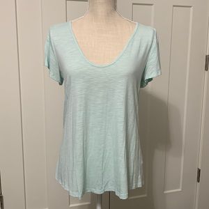 Scoop neck top